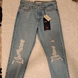 High Rise Levi's Demin